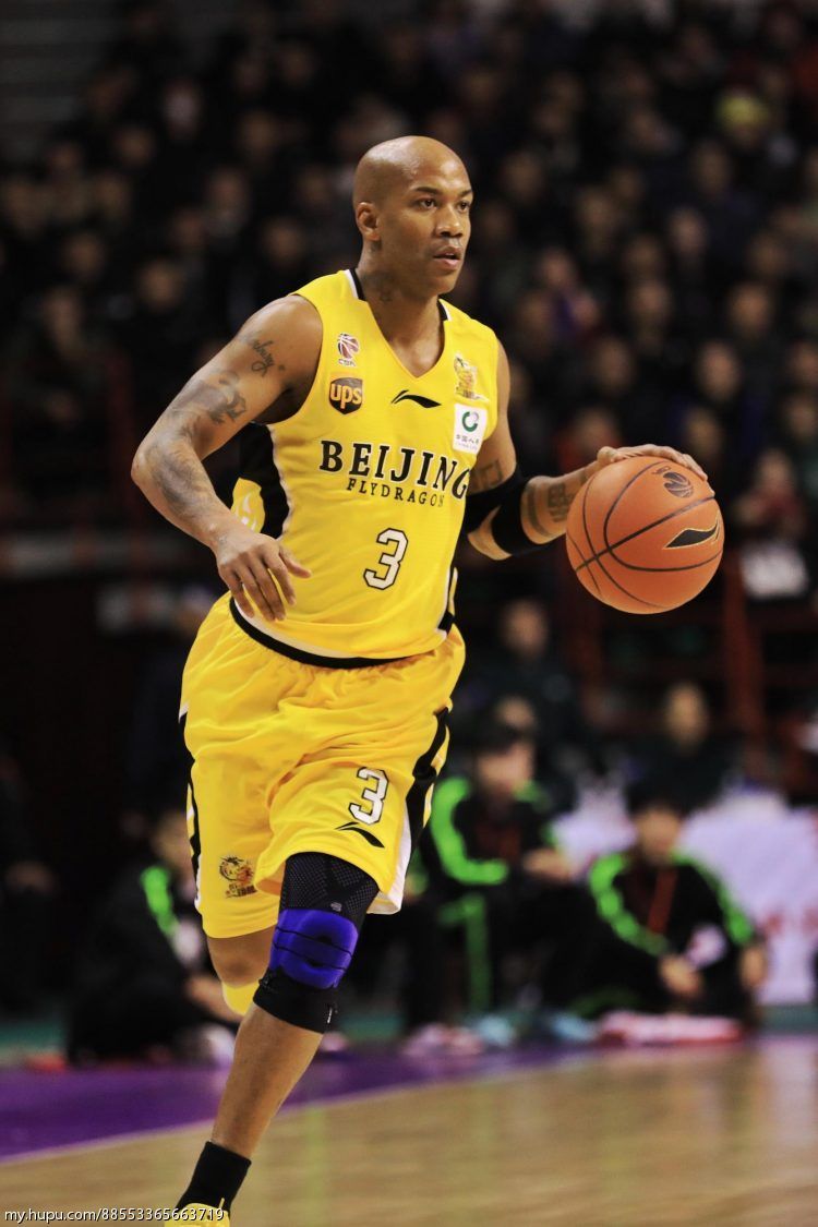 关于多特蒙德内部会议纪要流出——赛后主帅复盘，CBA常规赛使命明确，轮换策略成焦点的信息